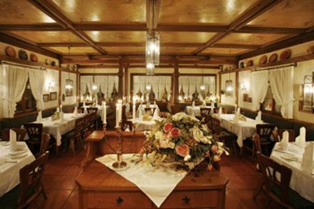 Hotel-Restaurant Esbach Hof Kitzingen Ngoại thất bức ảnh